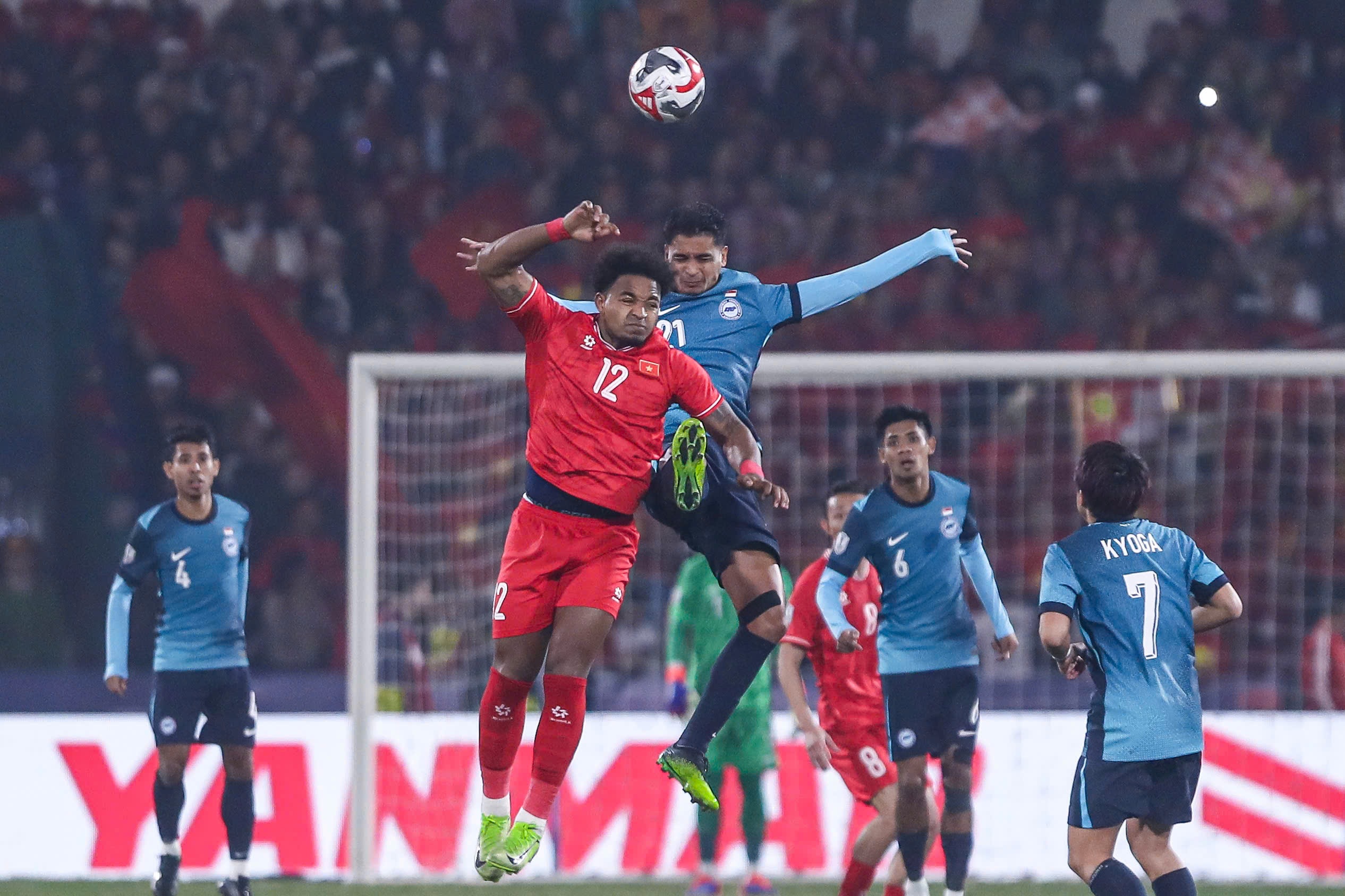 Việt Nam 0-0 Singapore (hiệp 1): Xuân Son mang về quả phạt đền