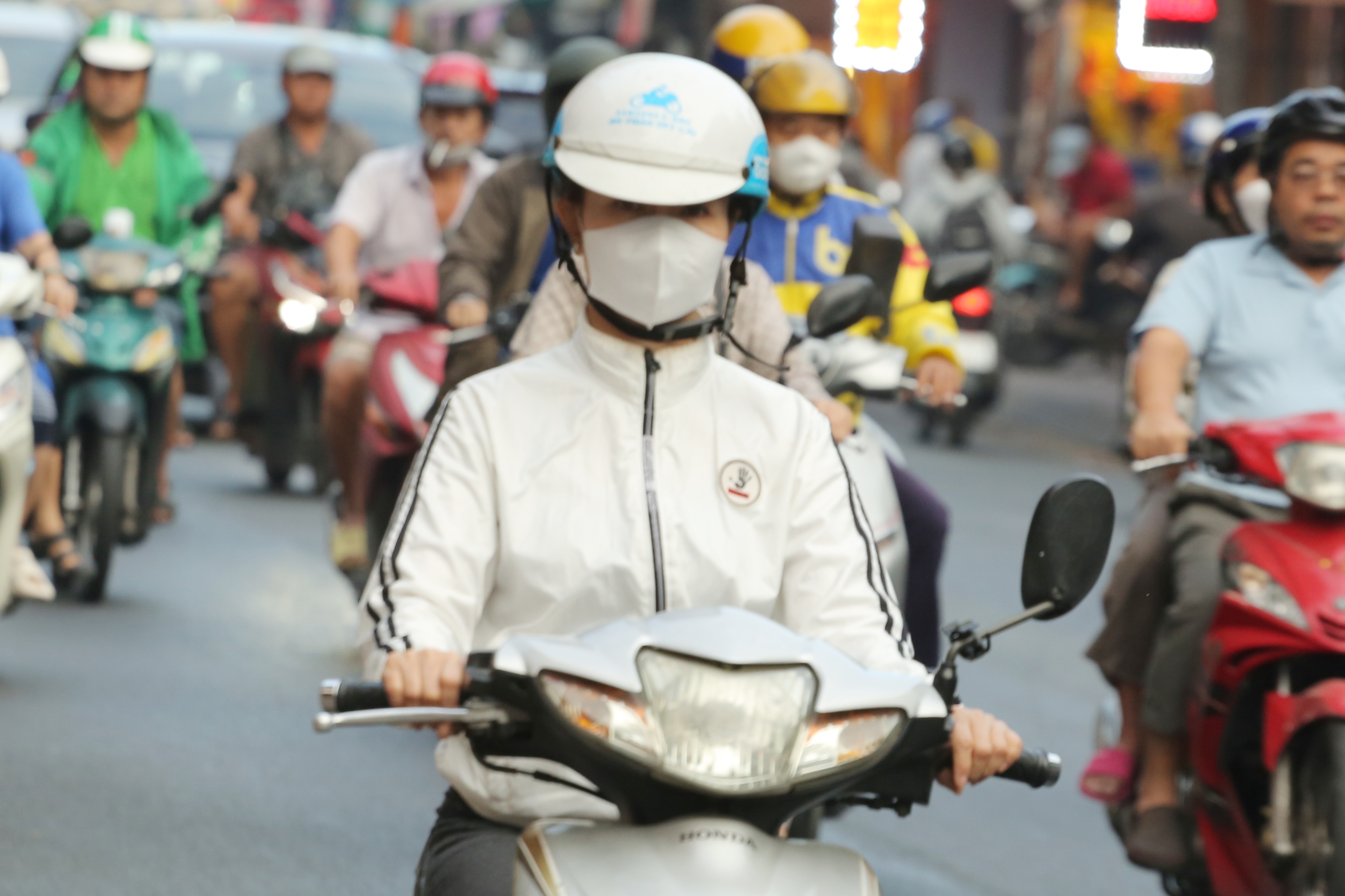 TPHCM mát mẻ buổi sáng, trời không mưa dịp Tết Dương lịch