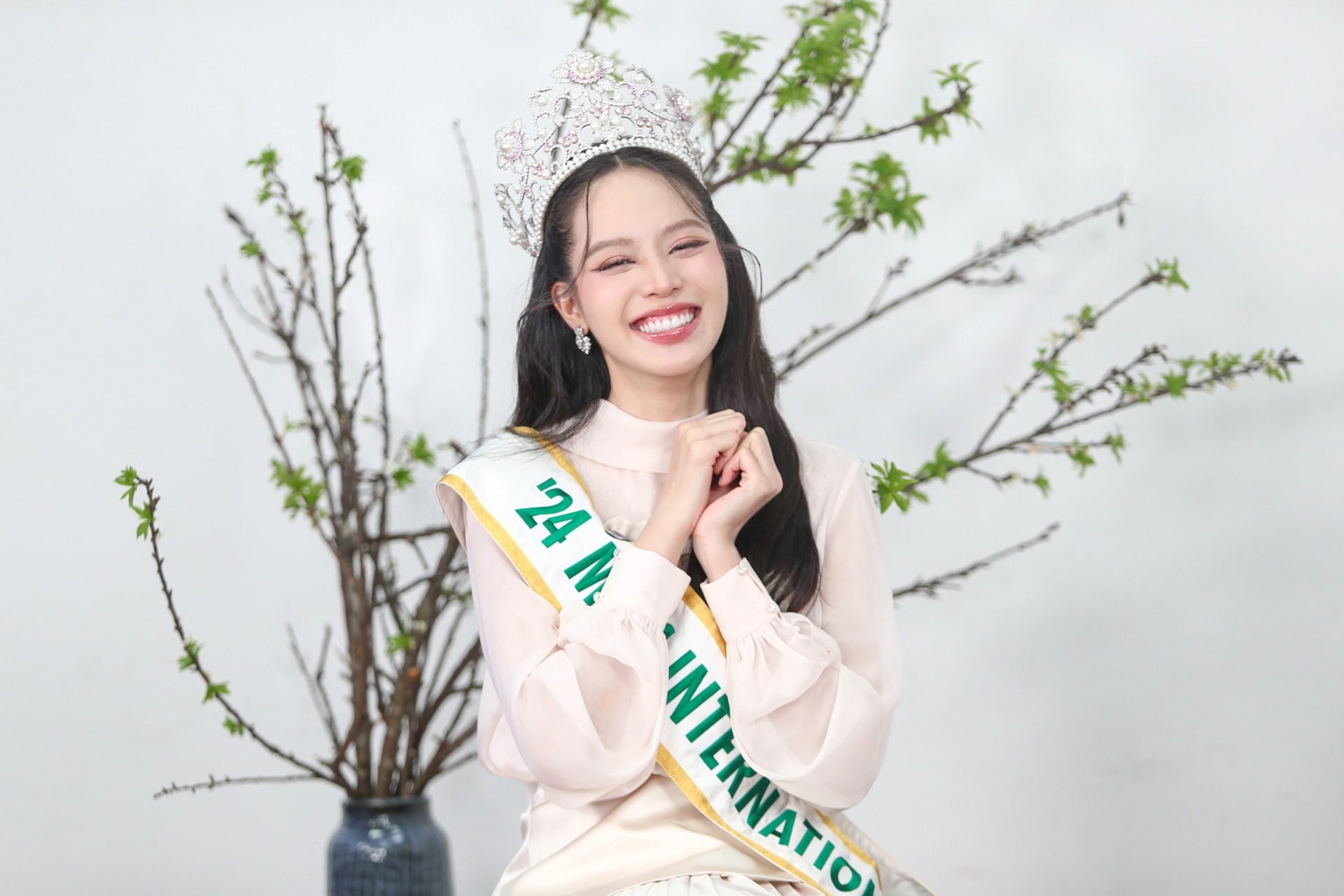 Hoa hậu Thanh Thủy: "Ngày Tết, tôi vẫn dọn nhà, rửa bát như bao người"