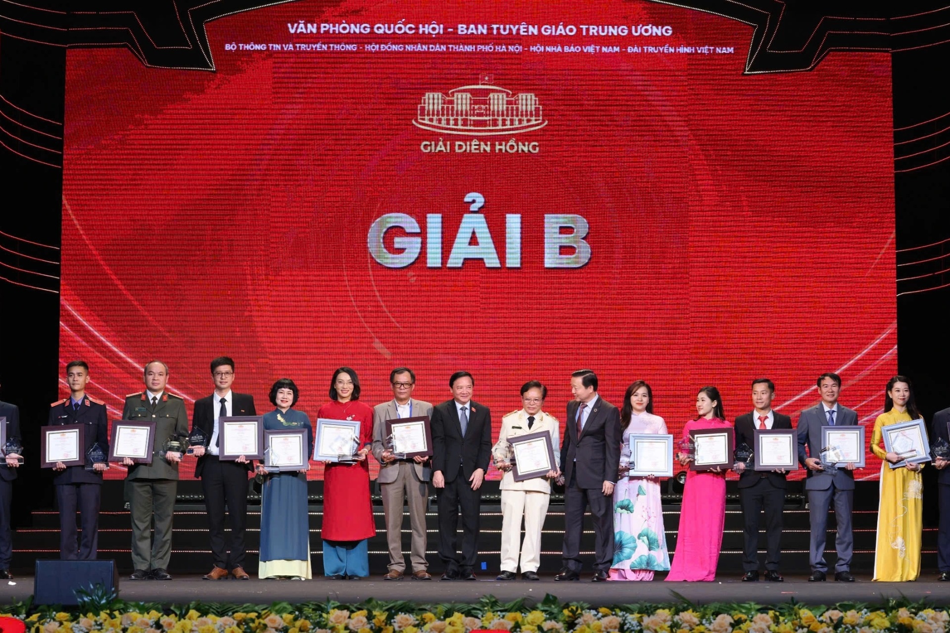 Báo Dân trí đoạt giải Nhì giải Diên Hồng