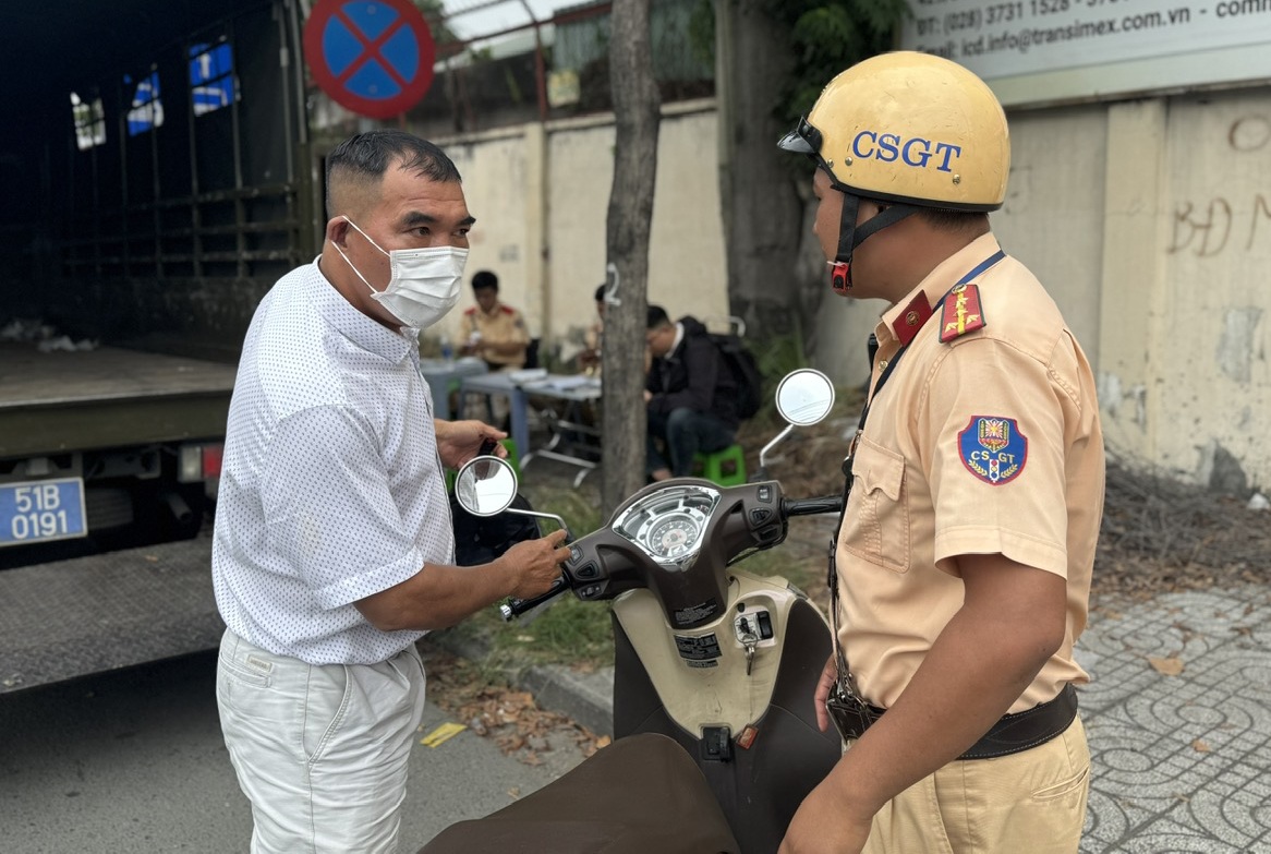 CSGT TPHCM xử phạt hơn 10 tỷ đồng sau 5 ngày áp dụng Nghị định 168