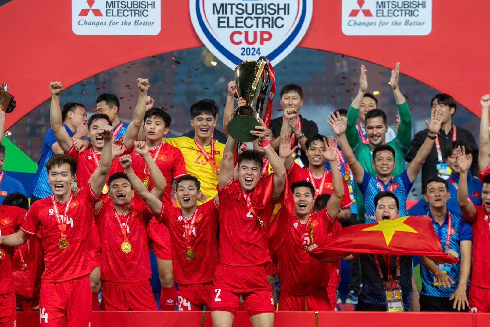 Hình ảnh tuyển Việt Nam vô địch AFF Cup 2024 đầy thuyết phục trước Thái Lan