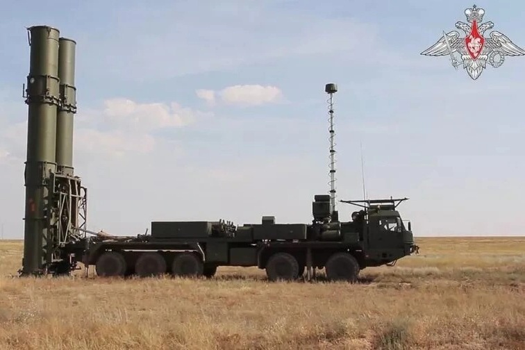 Nga triển khai tên lửa S-500 đề phòng Ukraine tấn công cầu Crimea