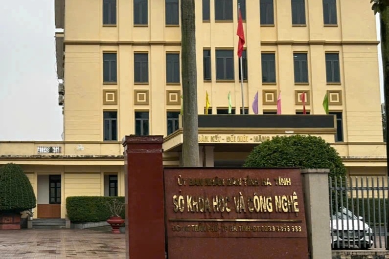 9 cán bộ Sở Khoa học và Công nghệ Hà Tĩnh tự nguyện xin nghỉ hưu trước tuổi