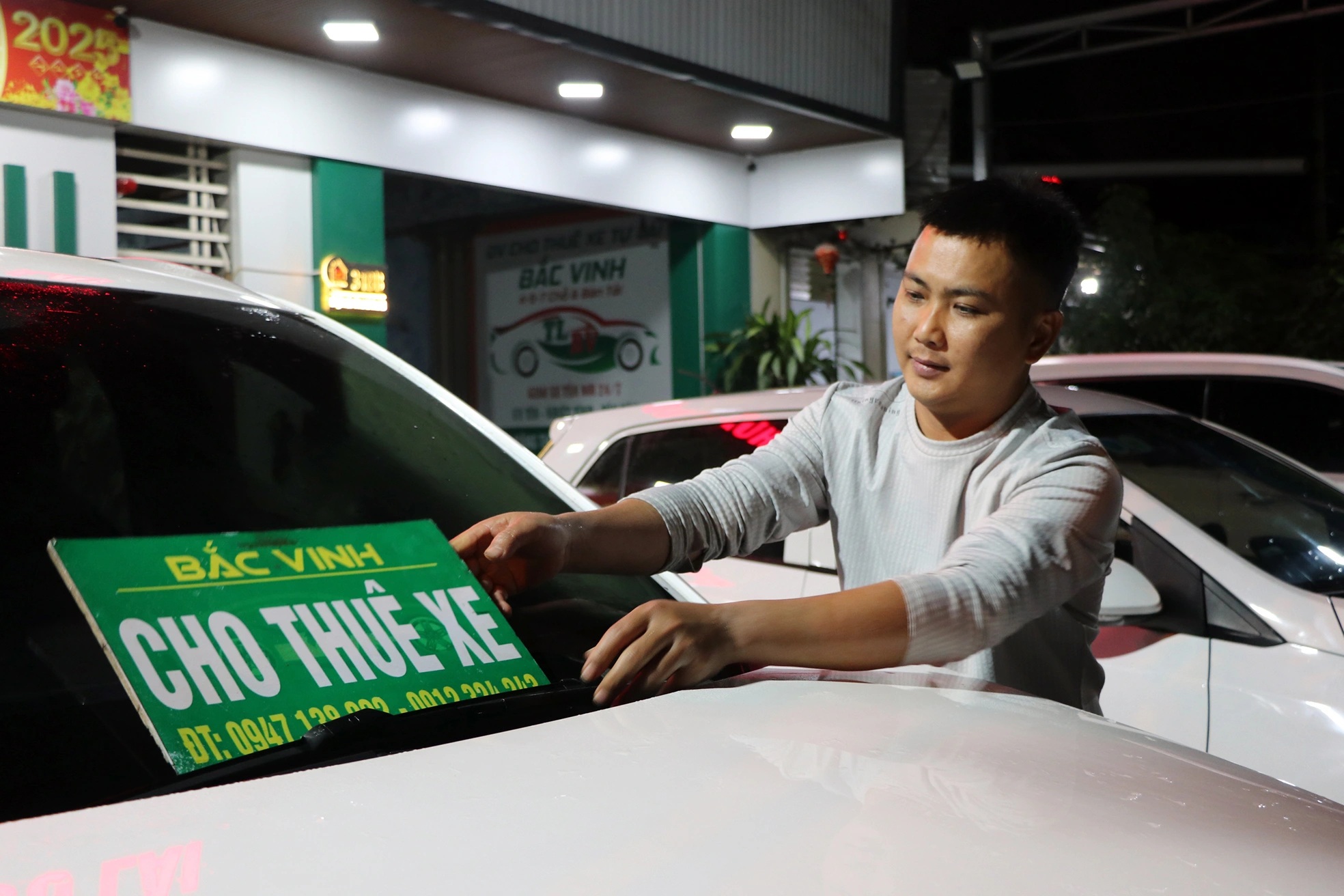 Chủ cơ sở cho thuê ô tô tự lái nơm nớp lo phạt nguội, tính ngừng hoạt động