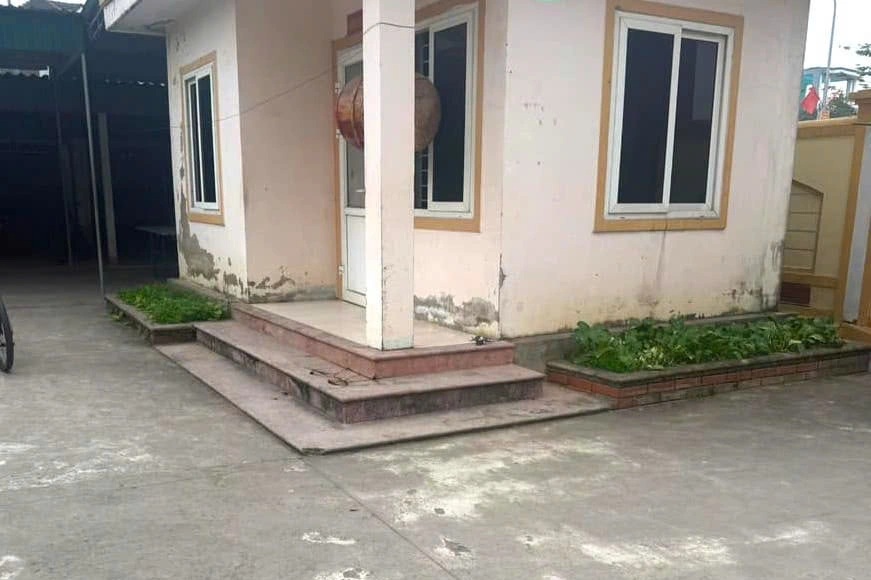 Giáo viên phát hiện bảo vệ tử vong ở phòng trực của nhà trường