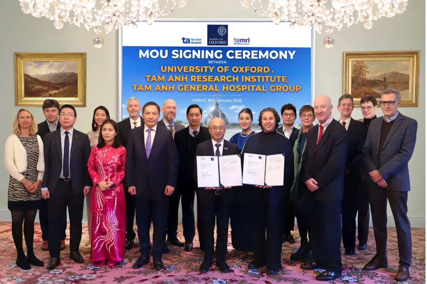 Đại học Oxford ký hợp tác với Viện Nghiên cứu, Bệnh viện Tâm Anh