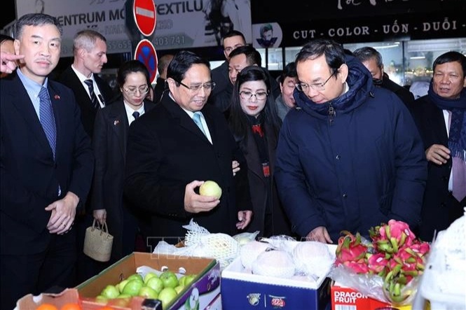 Thủ tướng thăm các trung tâm thương mại của người Việt Nam tại Cộng hòa Séc