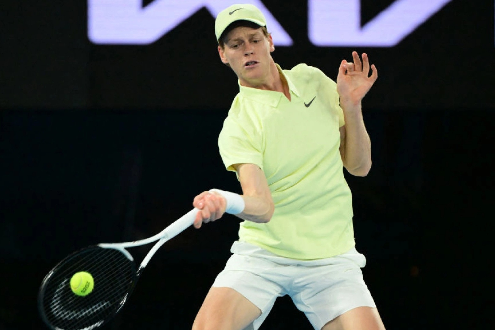Sinner bị cấm thi đấu 3 tháng, Djokovic và Alcaraz quyết đấu ở Qatar Open