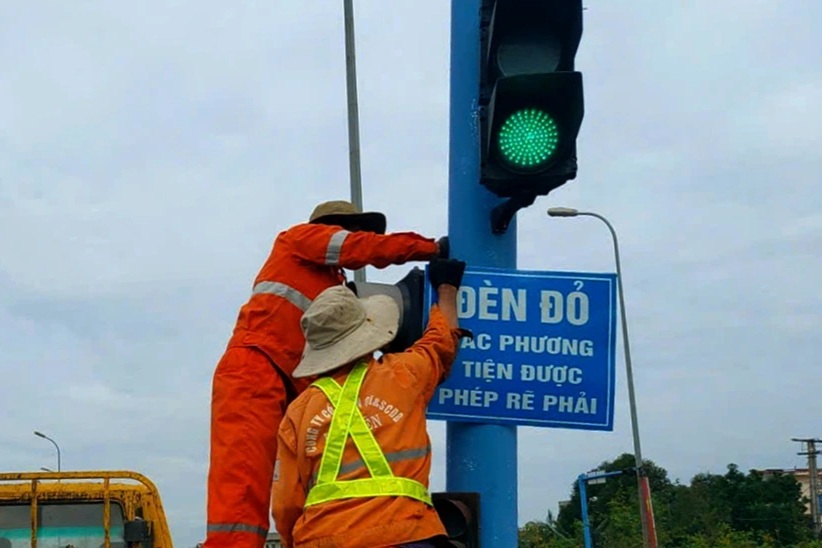 "Đèn đỏ được rẽ phải" trên quốc lộ 1 đoạn qua Phú Yên