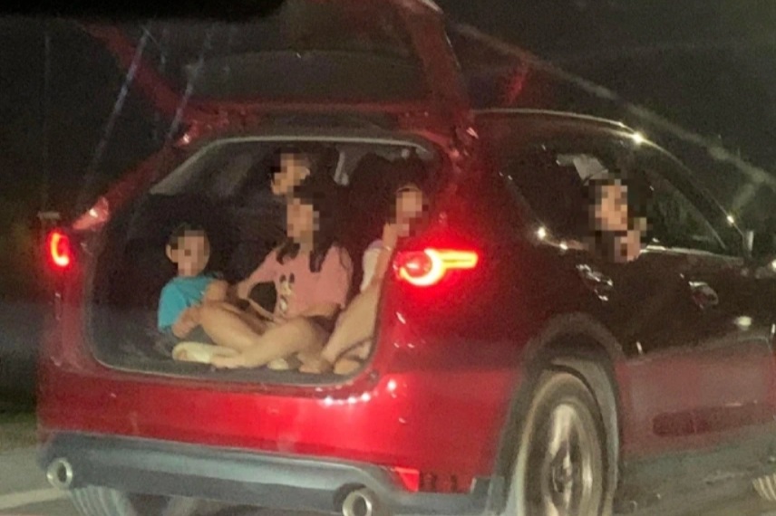 Ô tô 5 chỗ nhưng chở 7 người sẽ bị phạt như thế nào?