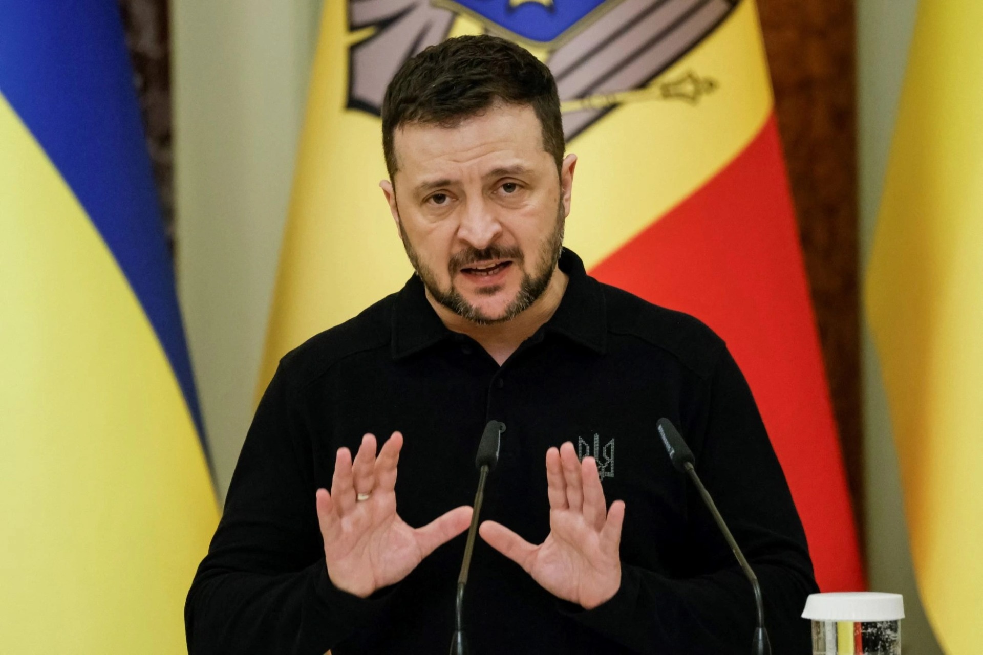 Ukraine lên tiếng việc Mỹ bất ngờ ngừng viện trợ nước ngoài