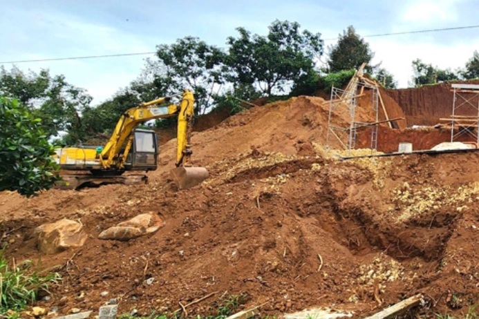 Đất nhà nước bị người dân lấn chiếm, chuyển nhượng trái phép