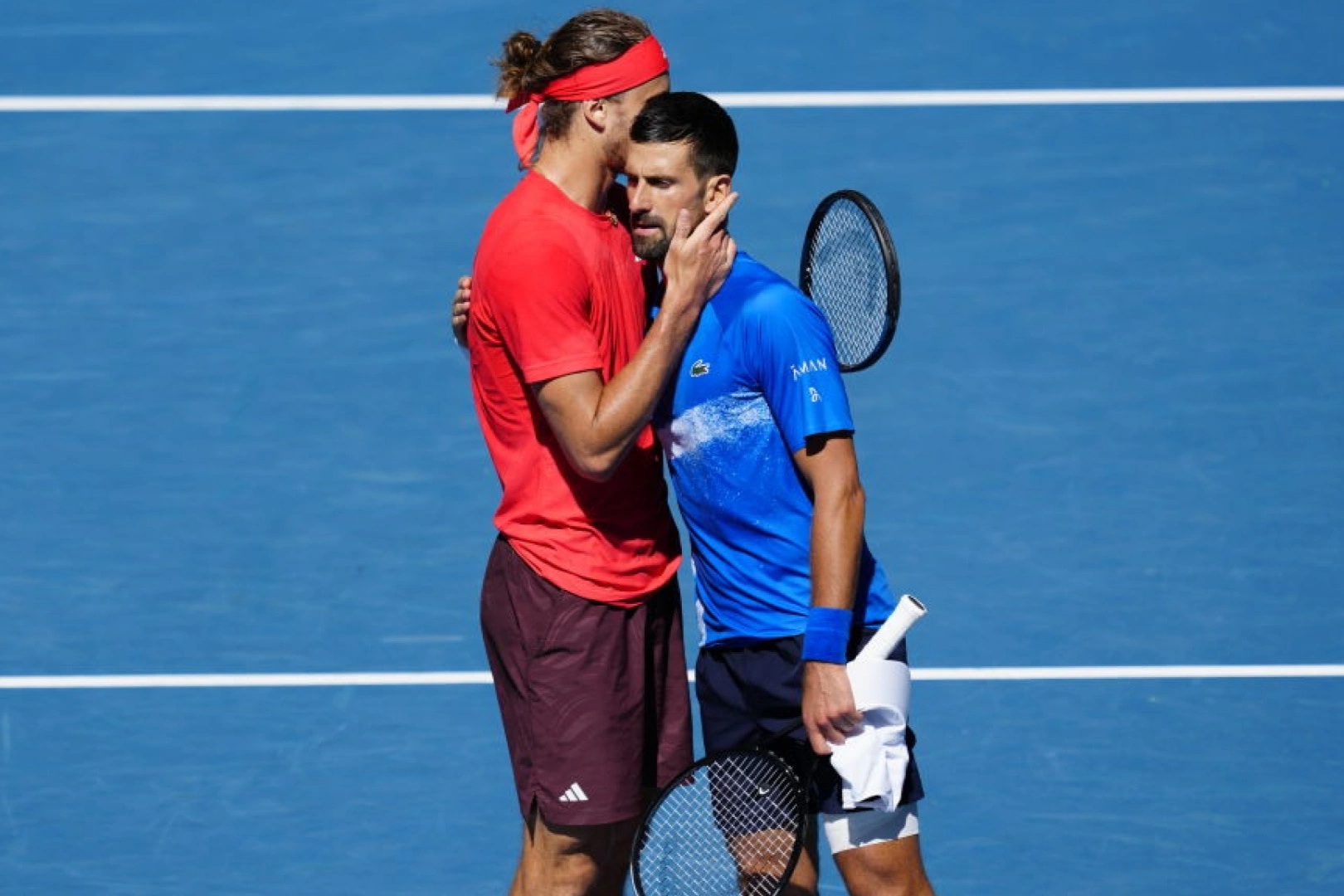 Bị la ó ở Australian Open, Novak Djokovic được đồng đội bảo vệ