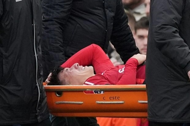 Man Utd gặp tổn thất lớn sau trận thua đáng xấu hổ tại Old Trafford
