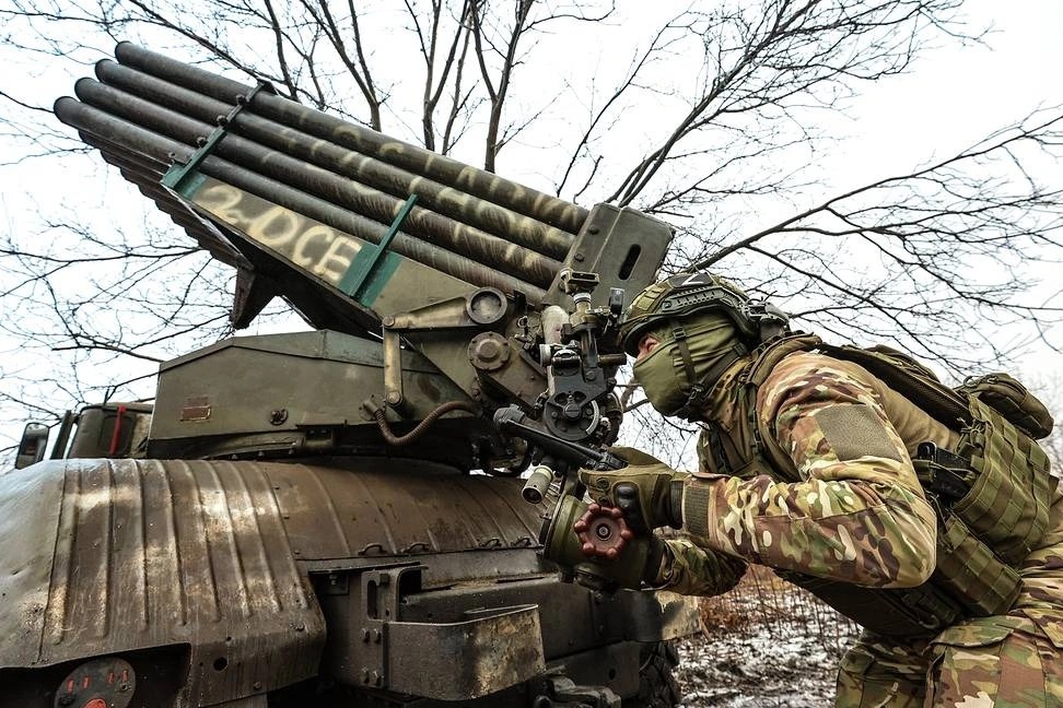 Ukraine tuyên bố giáng đòn mạnh, Nga chịu tổn thất lớn ở pháo đài Donbass