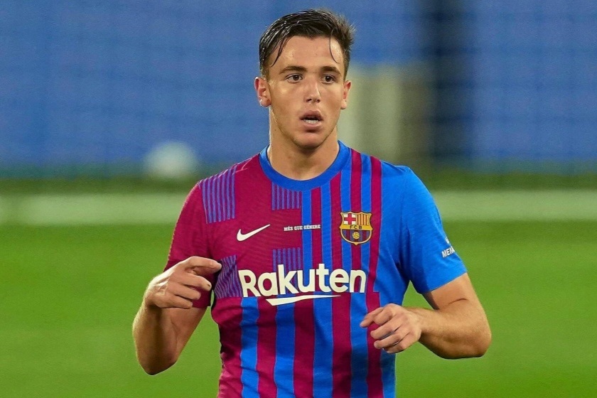 Barcelona mất núi tiền vì sai sót khó tin khi Man City nổ "bom tấn"