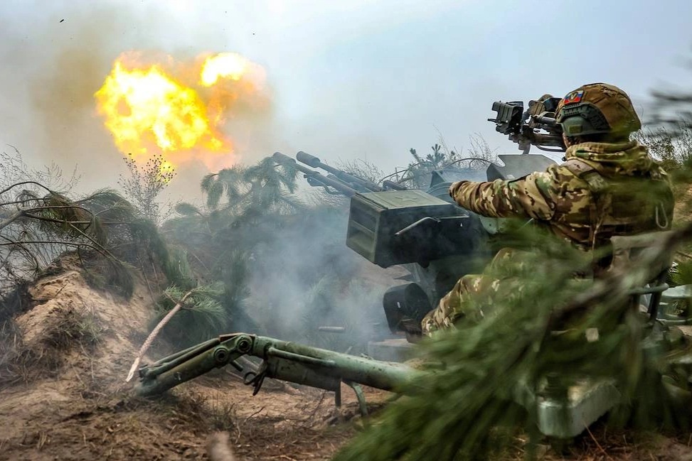 Ukraine dàn quân tấn công lãnh thổ Nga sau tối hậu thư đầu hàng ở Kursk