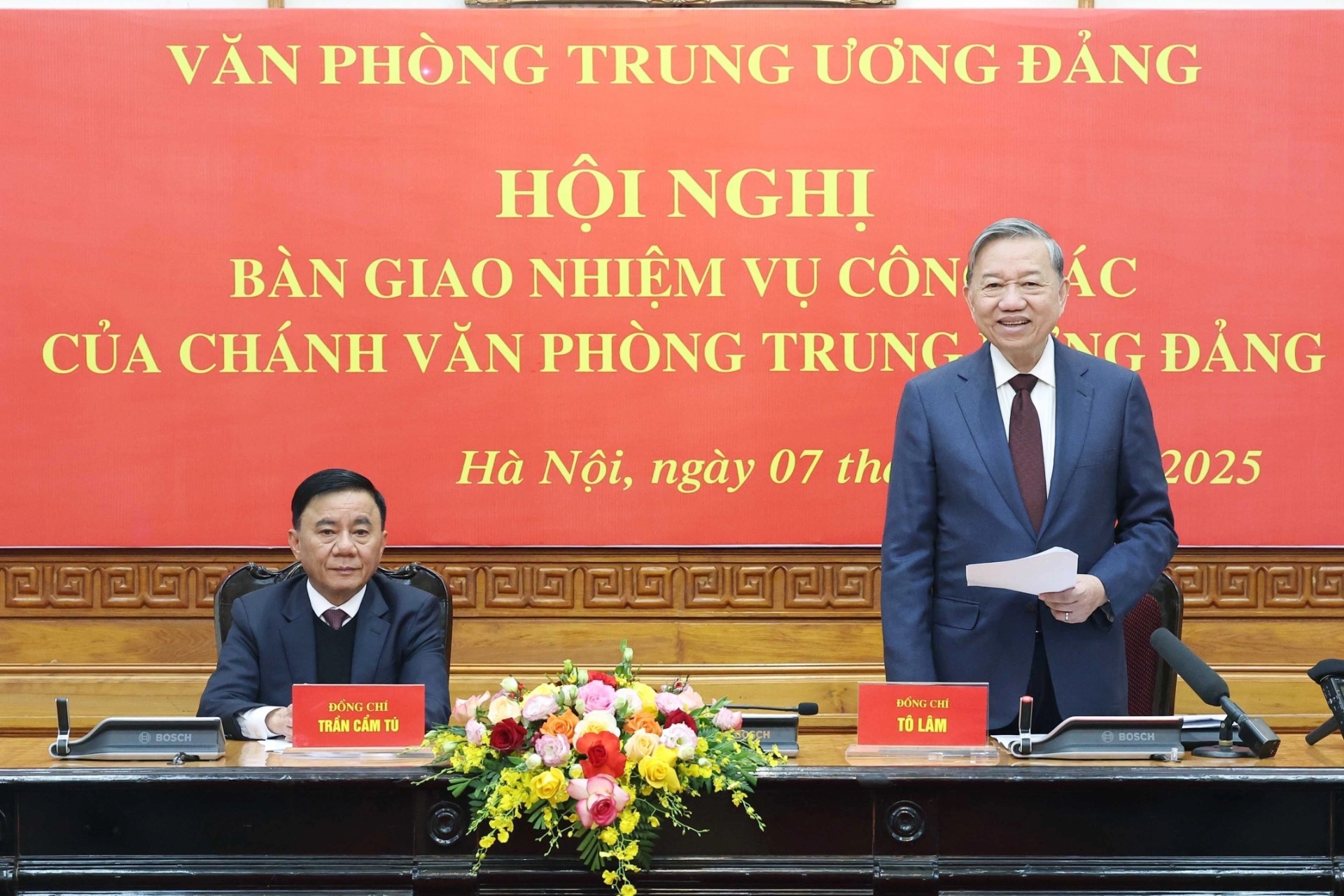 Tổng Bí thư Tô Lâm dự Hội nghị bàn giao nhiệm vụ công tác của Chánh Văn phòng Trung ương Đảng