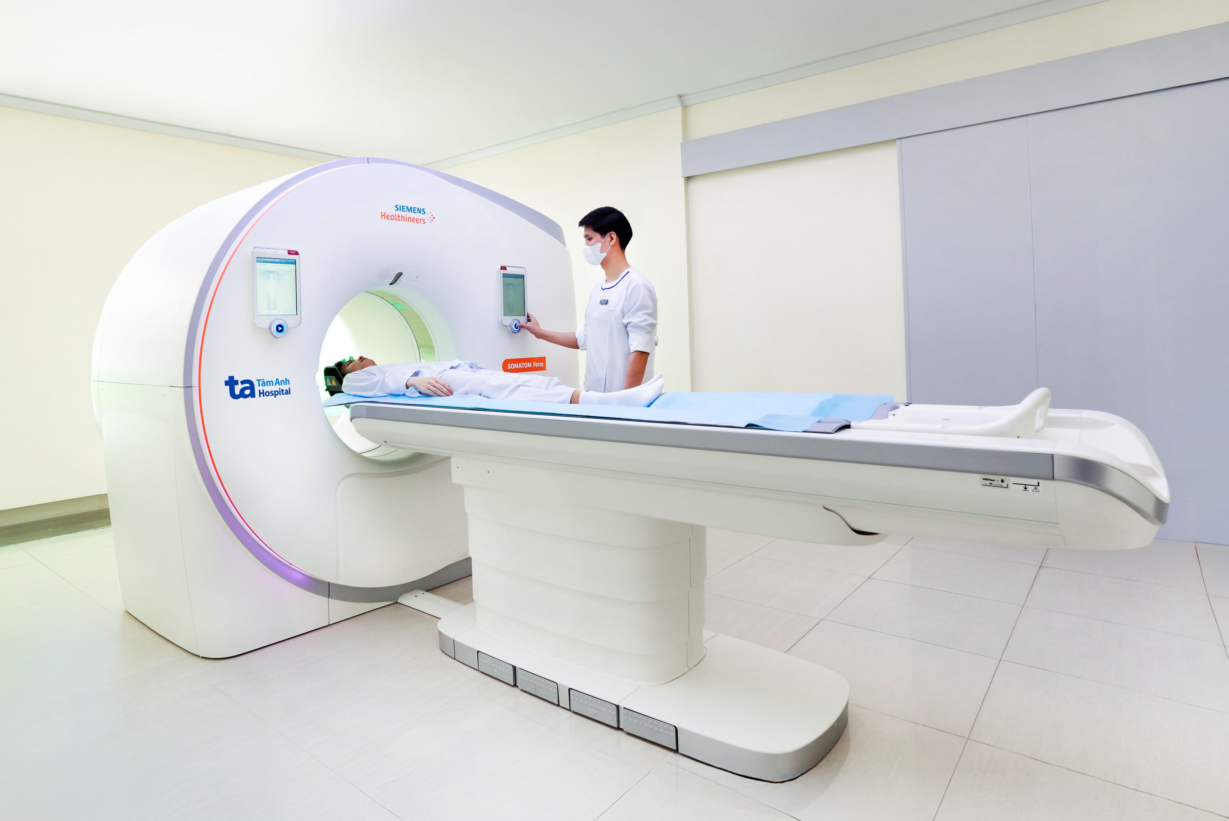 Siêu máy CT Somatom Force VB30 thế hệ mới phát hiện sớm đột quỵ, ung thư tạng