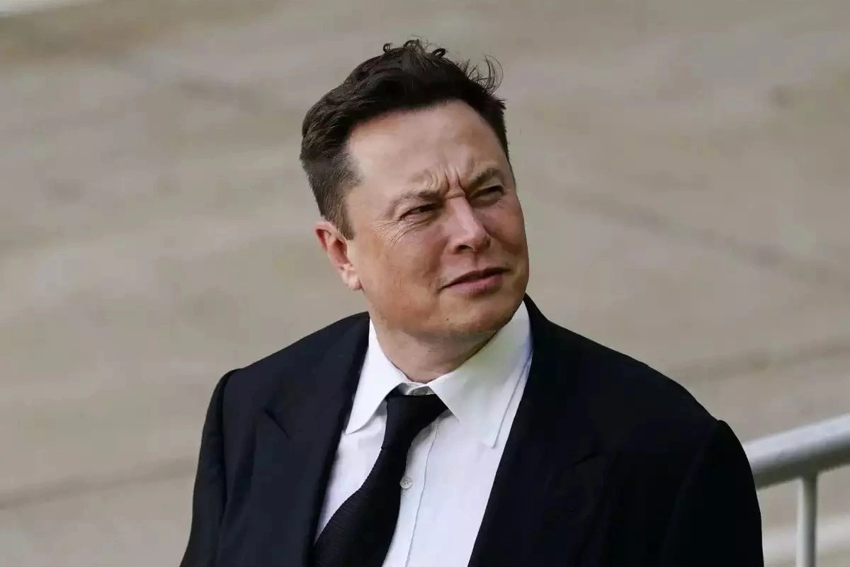 Tài sản của tỷ phú Elon Musk giảm mạnh