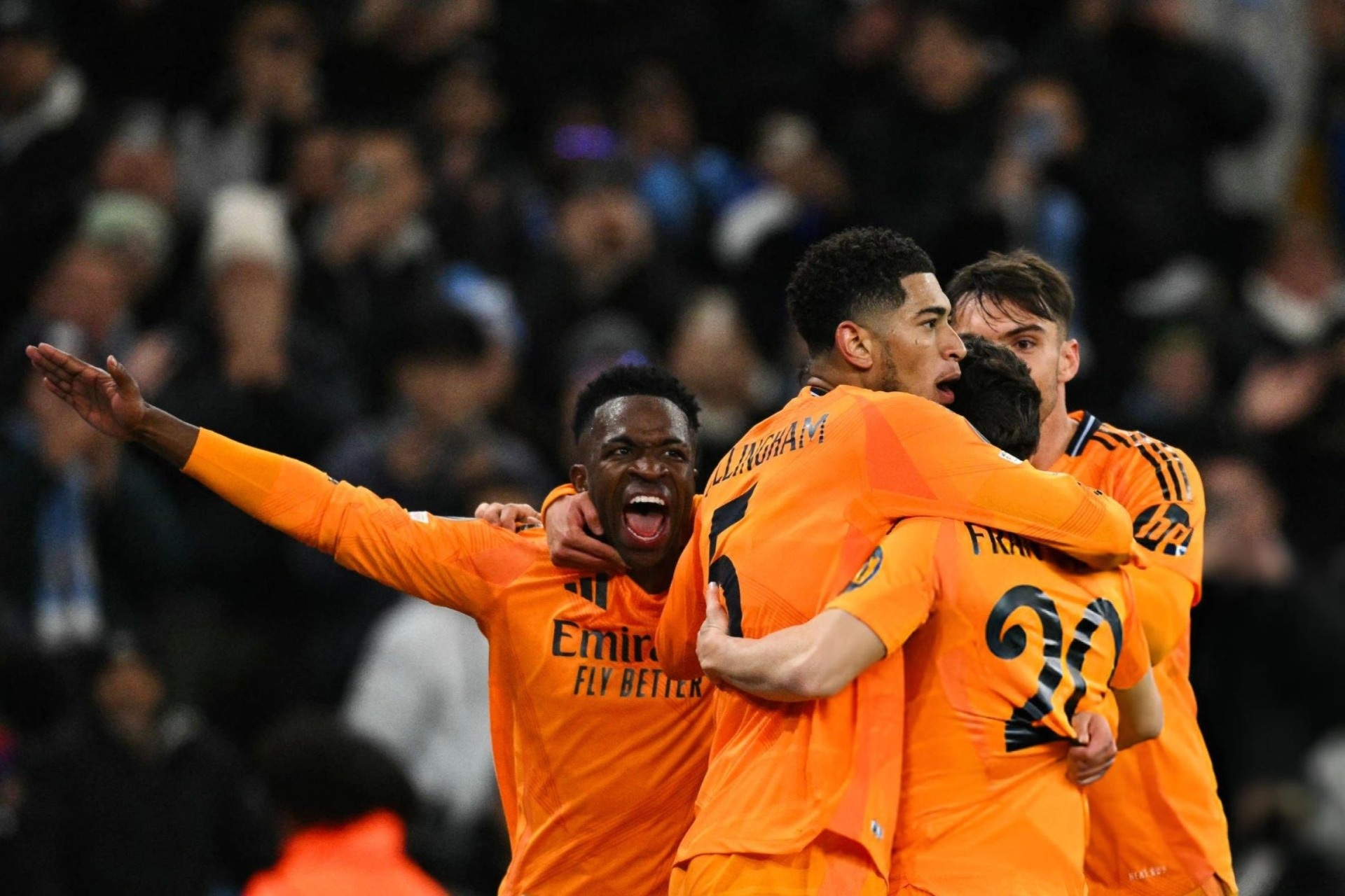 Real Madrid ngược dòng ngoạn mục hạ Man City tại Etihad