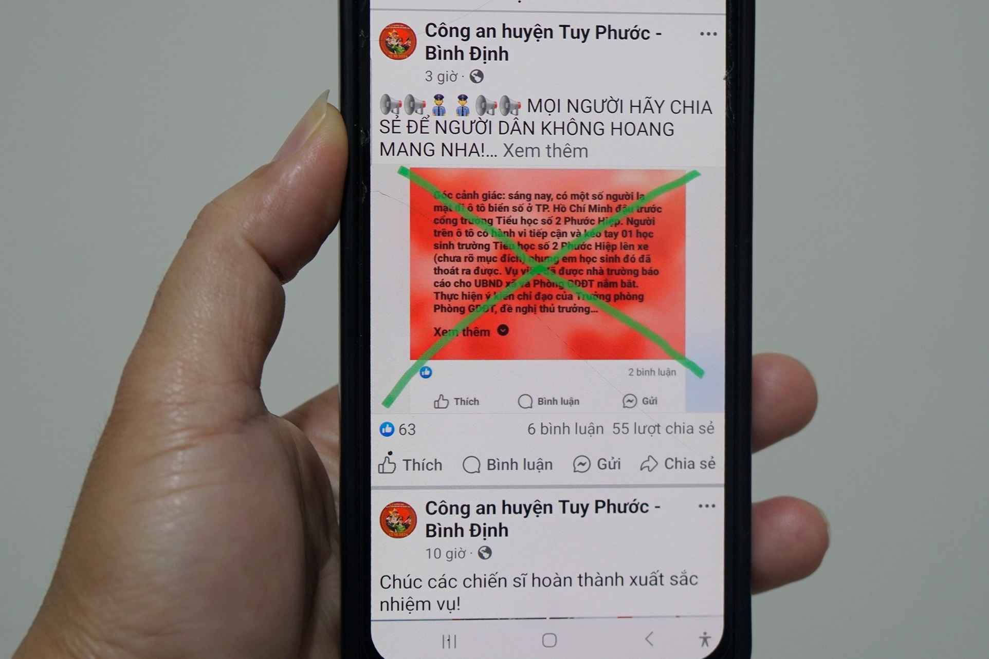 Thấy người lạ ngồi trên ô tô, học sinh lớp 3 "bịa chuyện bị bắt cóc"