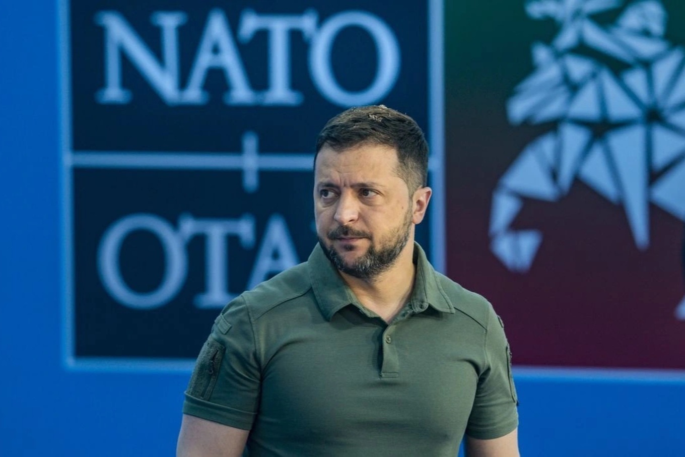 Ông Zelensky: Ukraine sẽ tự xây dựng NATO nếu không được vào liên minh