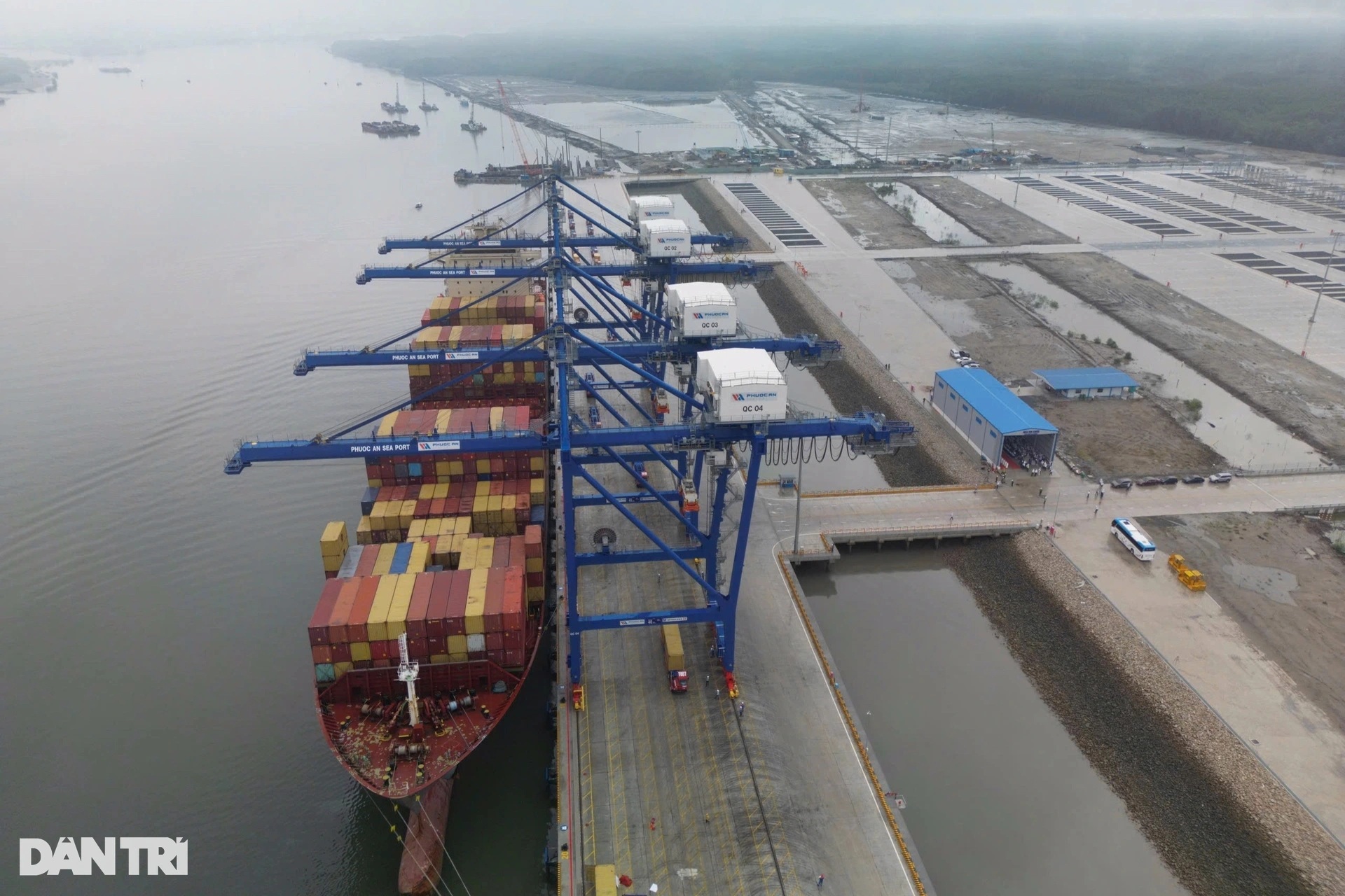 Cảng biển lớn nhất Đồng Nai đón chuyến tàu quốc tế đầu tiên