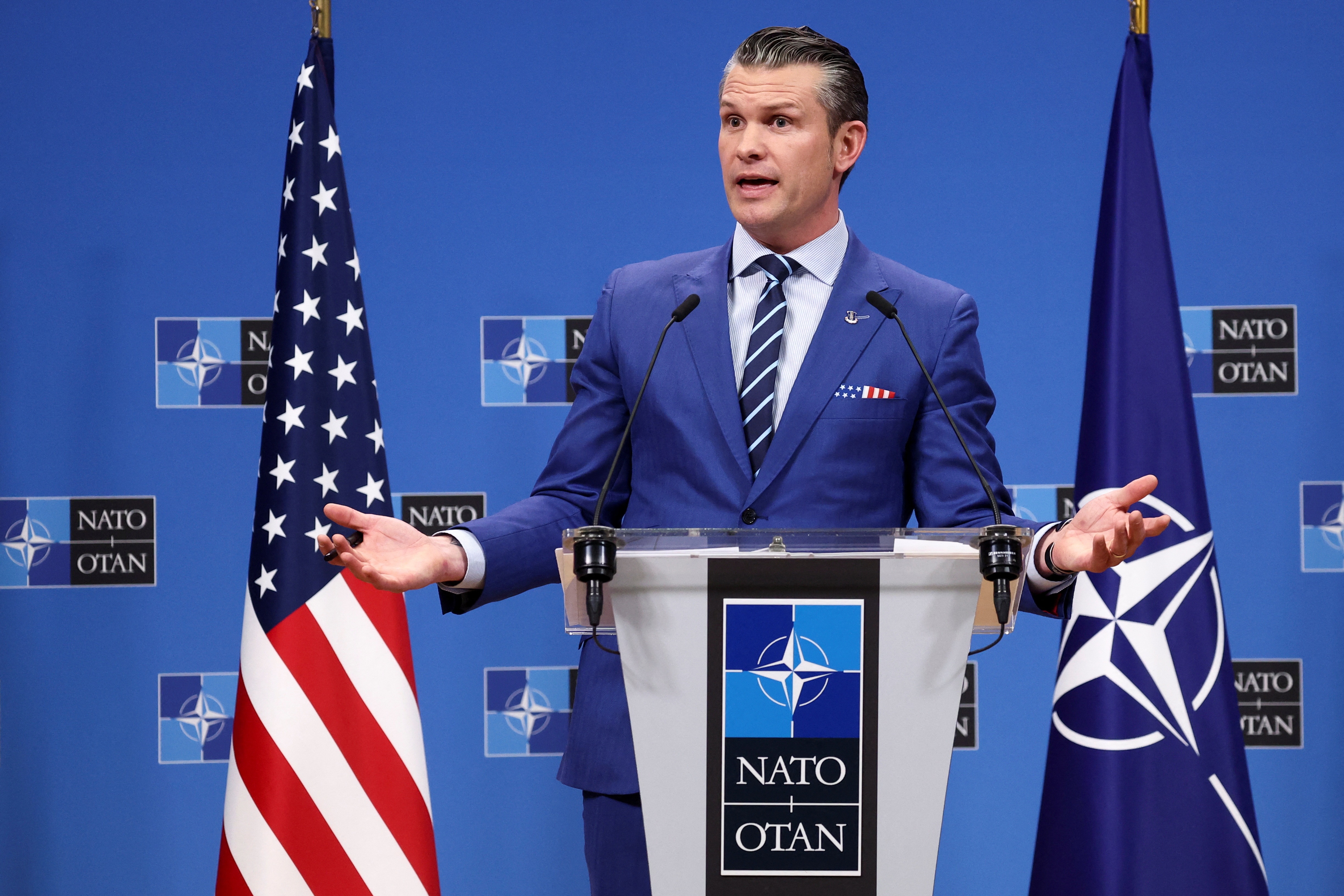 NATO hoang mang khi Mỹ tuyên bố ưu tiên an ninh "nằm ở nơi khác"