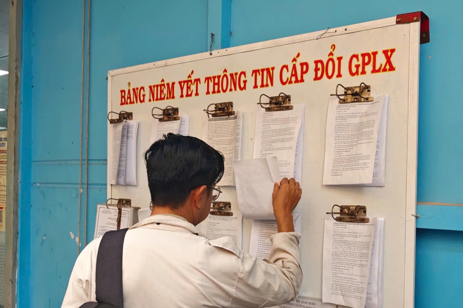 "Số phận" bằng lái chờ cấp đổi khi sở GTVT chuyển giao nhiệm vụ