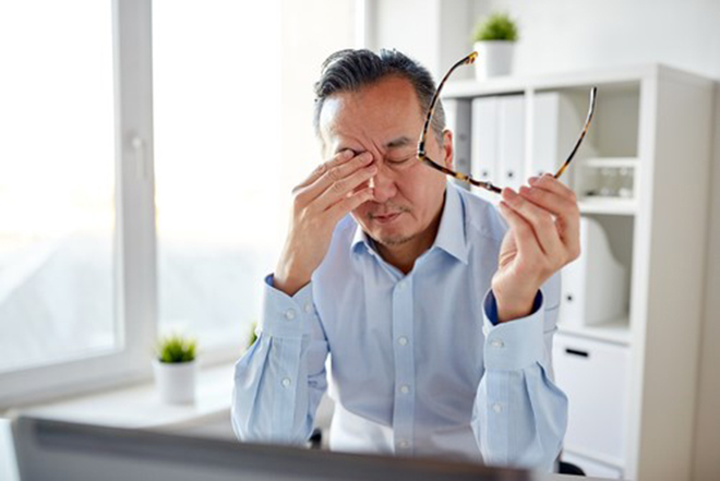 Ở nhà với con dâu, tôi rất bối rối vì con không hề biết ý tứ