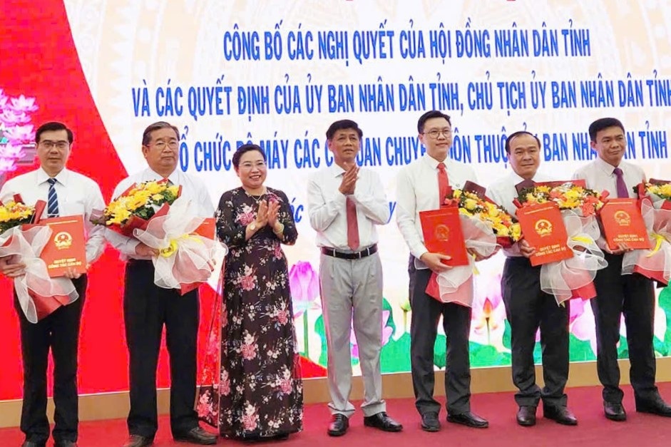 Sóc Trăng bổ nhiệm 6 giám đốc sở mới sau hợp nhất