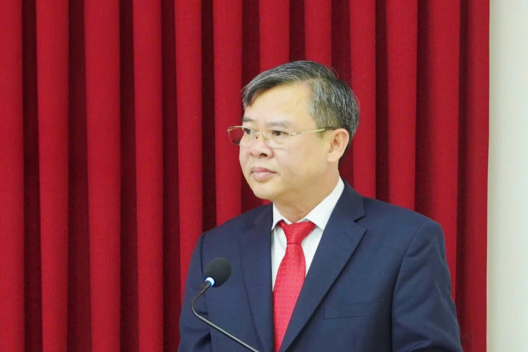 Ông Trương Cảnh Tuyên làm Chủ tịch UBND TP Cần Thơ