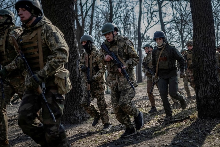 Mỹ xem xét điều kiện tự động kết nạp Ukraine vào NATO?