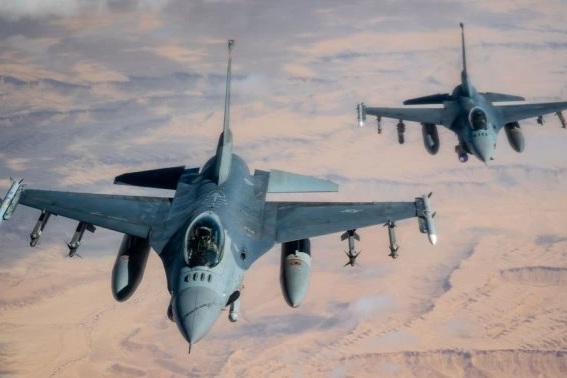 Houthi lần đầu phóng tên lửa nhằm vào tiêm kích F-16 của Mỹ