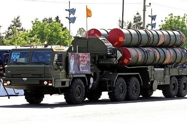 Iran báo động sẵn sàng chiến đấu cao do lo sợ cơ sở hạt nhân bị tấn công