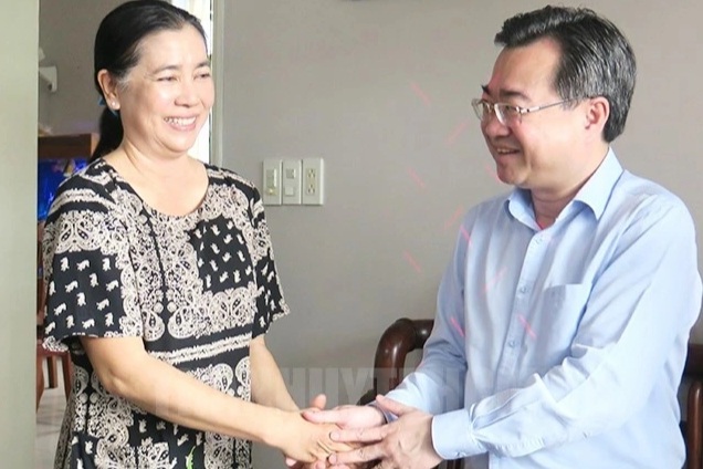 Ông Nguyễn Thanh Nghị thăm Bệnh viện Quân y 175 và các thầy thuốc tiêu biểu