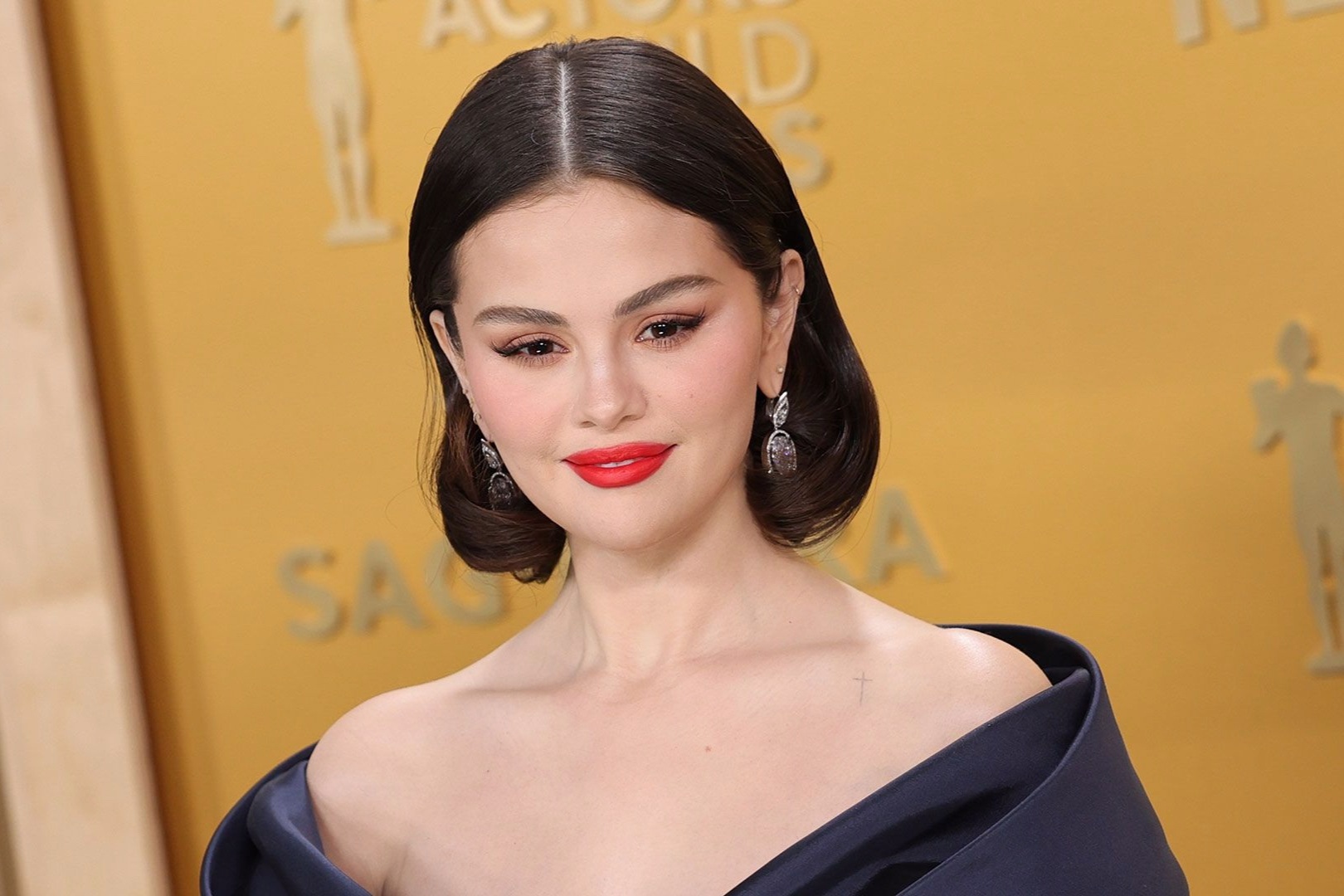 Selena Gomez giảm cân, được gọi là "Nàng Bạch Tuyết thời hiện đại"