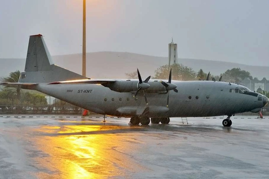 Máy bay quân sự rơi xuống khu dân cư Sudan, gần 50 người chết