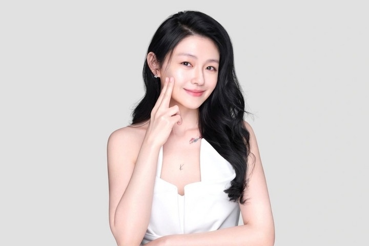 Gần một tháng kể từ khi qua đời đột ngột, Từ Hy Viên vẫn chưa được yên