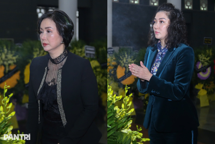 Hoa hậu Nguyễn Thị Huyền, Bùi Bích Phương đến tiễn đưa nhà thơ Dương Kỳ Anh