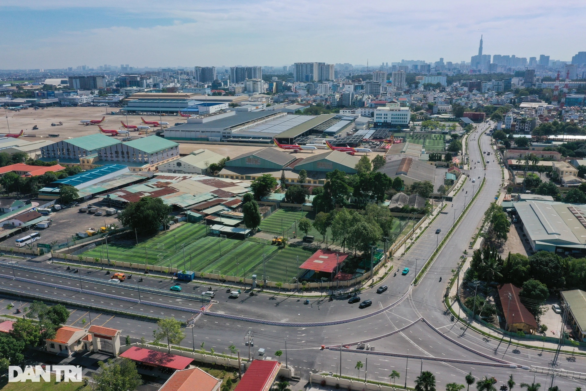 Dự án 4.800 tỷ ở cửa ngõ sân bay Tân Sơn Nhất sắp thông xe