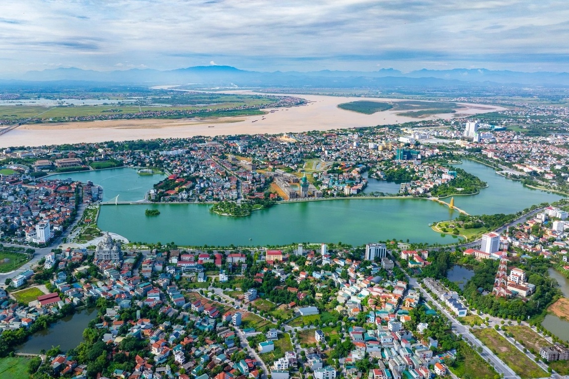 Bộ Chính trị nêu rõ lộ trình bỏ cấp huyện, sáp nhập tỉnh và xã