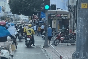 Xác minh clip tài xế xe máy bị hai người đi ô tô hành hung ở TPHCM