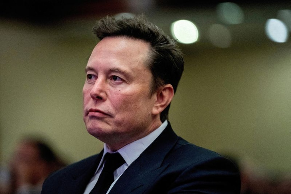 Tỷ phú Elon Musk: Tổng thống Zelensky nên từ chức