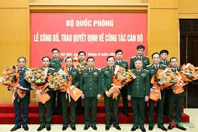 Quy định mới về xét thăng quân hàm cấp tướng vượt bậc, trước thời hạn
