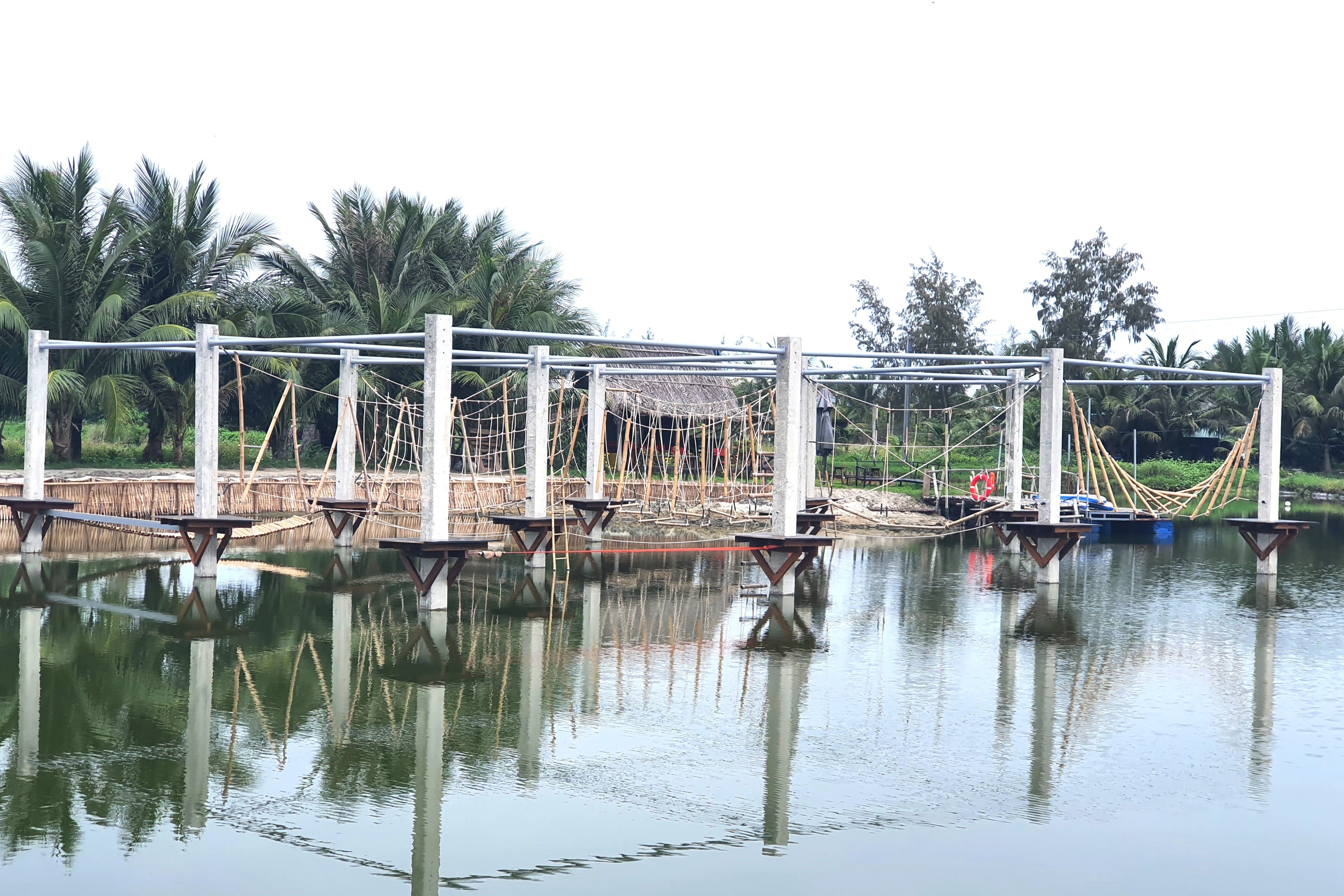 Khu vui chơi không phép "mọc" cách trụ sở xã chỉ 1km
