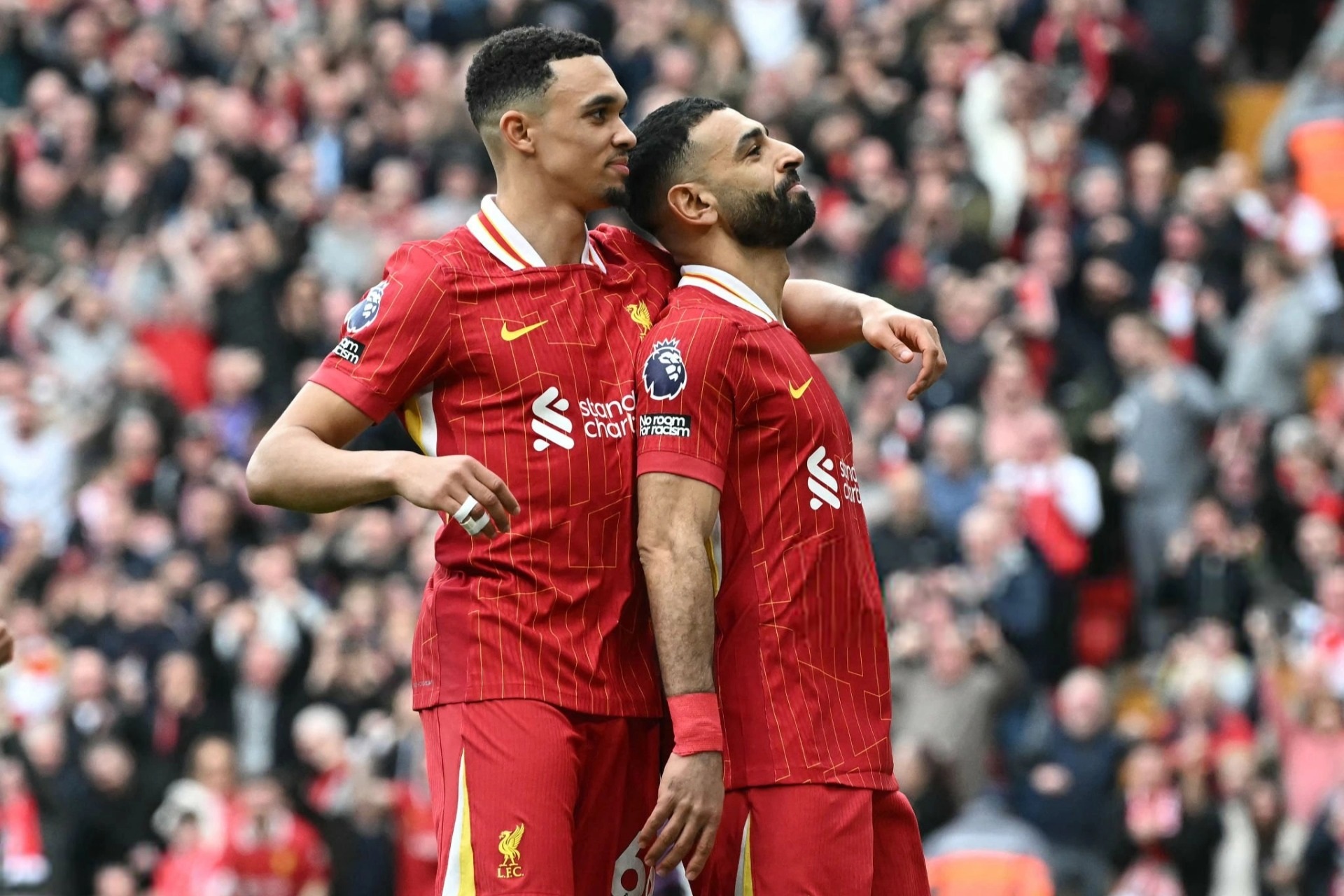 Liverpool hạ Southampton, gia tăng áp lực lớn cho Arsenal