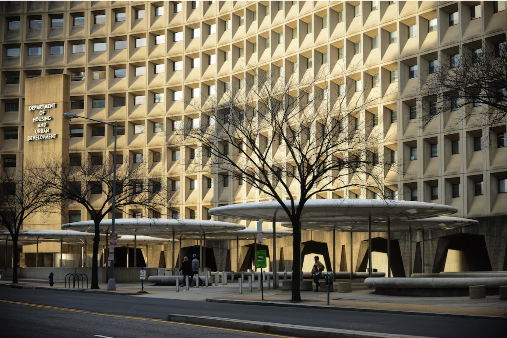 Tranh cãi danh sách 443 bất động sản liên bang Mỹ có thể bị rao bán